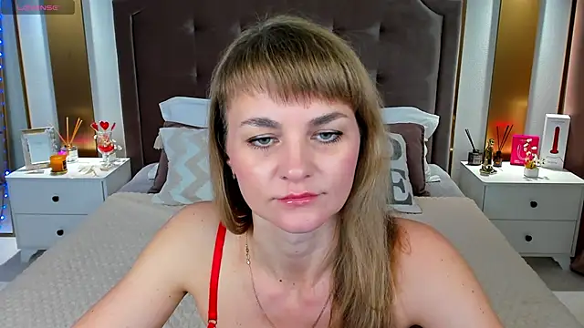 annasimonsj online show from March 2026 01:01:02 AM