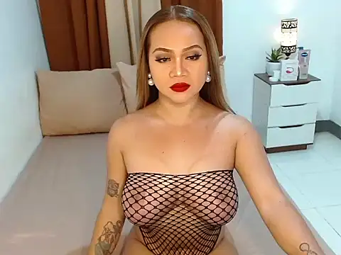 QueenVersa online show from May 2026 11:59:02 PM