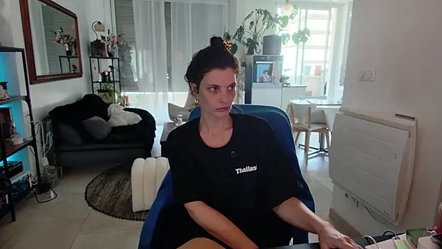 LanaCorona online show from March 2026 12:43:01 PM