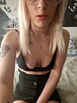 MarikaWild93 online show from April 2026 09:10:01 PM