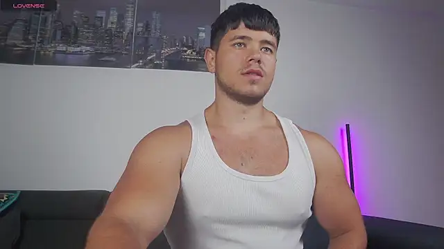 Arilas  online show from December 2025 07:33:02 AM