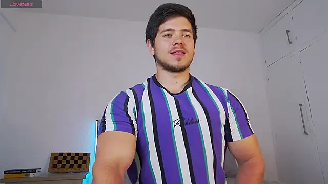 Arilas  online show from April 2026 07:43:02 AM