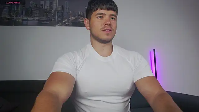 Arilas  online show from December 2025 07:32:01 AM