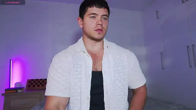 Arilas  online show from February 2026 12:02:01 PM