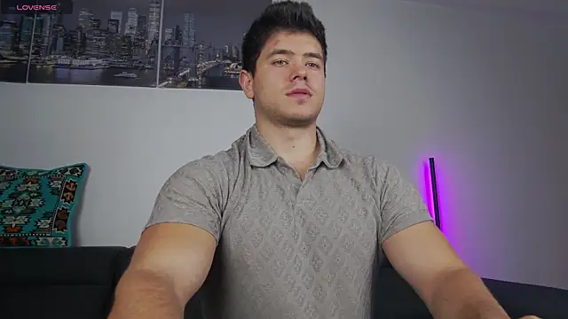 Arilas  online show from November 2025 07:31:02 AM