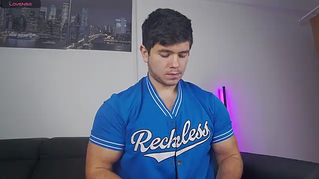 Arilas  online show from December 2025 06:59:02 AM