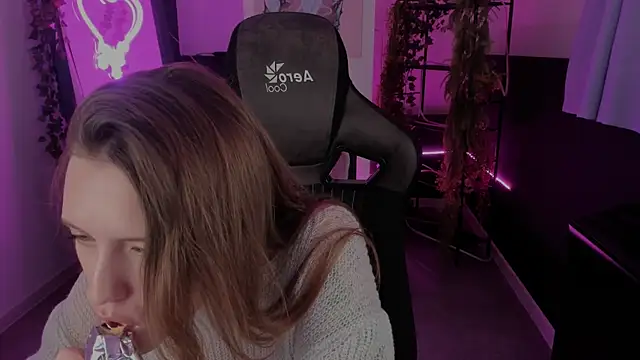 JennyDens online show from September 2025 03:18:02 PM