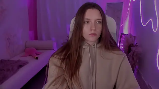 JennyDens online show from November 2025 05:28:01 PM