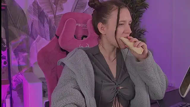 JennyDens online show from March 2026 03:52:01 PM