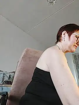 Snapshot of Fire_Night chatting on December 2025 08:30:01 AM Fire Night online show from December 2025 08:30:01 AM