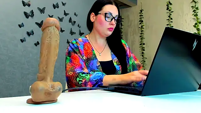 Snapshot of WorshipLilit chatting on September 2025 06:01:01 PM WorshipLilit online show from September 2025 06:01:01 PM