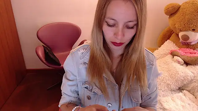 Snapshot of thamarajane chatting on September 2025 12:49:02 PM thamarajane online show from September 2025 12:49:02 PM