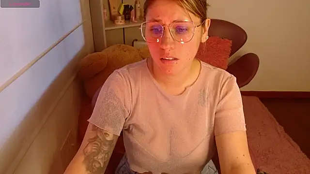 Snapshot of thamarajane chatting on January 2025 10:11:02 PM thamarajane online show from January 2025 10:11:02 PM