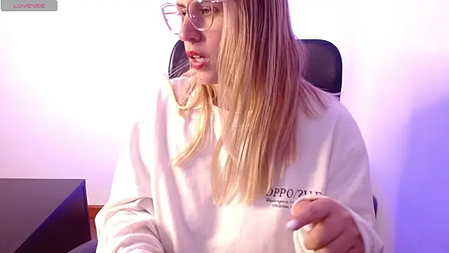 Snapshot of thamarajane chatting on February 2025 06:19:01 PM thamarajane online show from February 2025 06:19:01 PM