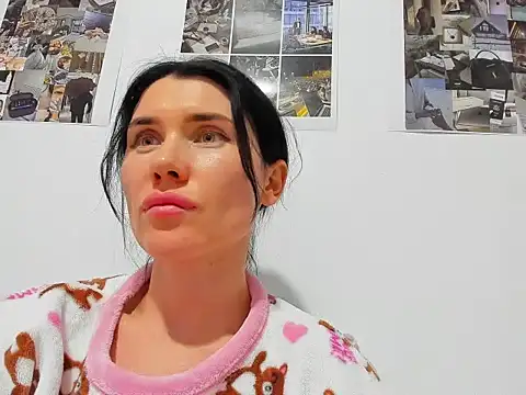 Cameron diazz online show from February 2026 09:03:01 PM