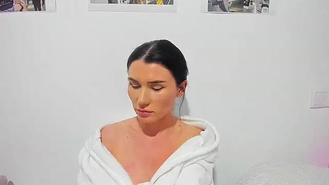 Cameron diazz online show from February 2026 09:27:02 PM