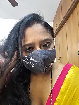 sexynayan23 online show from November 2025 05:25:01 AM