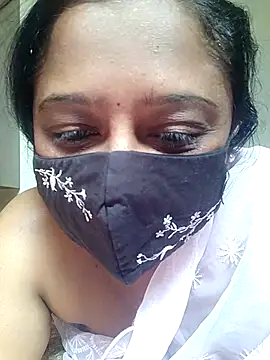 sexynayan23 online show from April 2026 04:25:01 AM