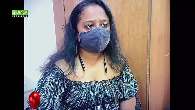 sexynayan23 online show from February 2026 05:17:02 AM