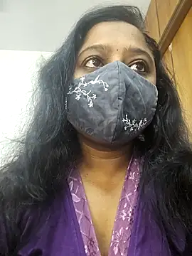 sexynayan23 online show from November 2025 05:01:01 AM