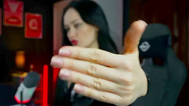 QueenAliss online show from February 2026 07:19:02 AM