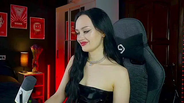 QueenAliss online show from March 2026 04:19:01 AM