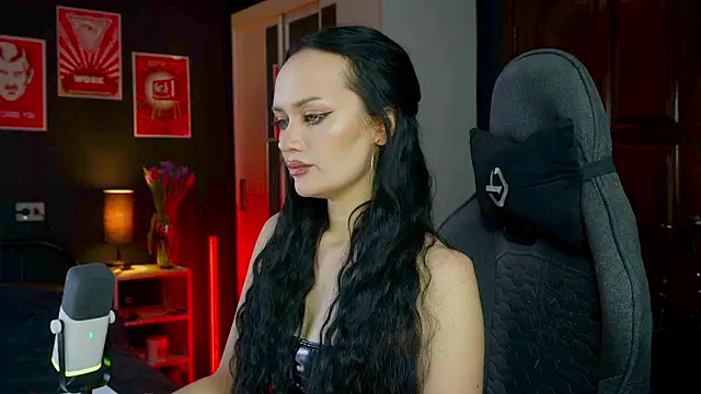 QueenAliss online show from March 2026 08:18:01 AM