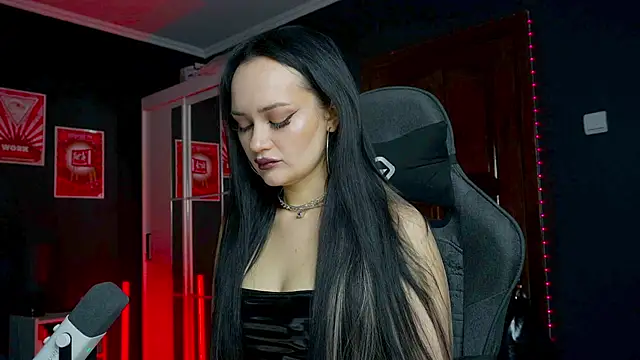 QueenAliss online show from January 2026 08:40:02 AM