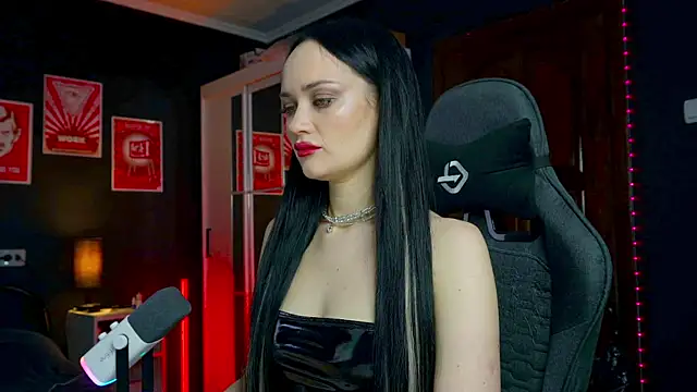 QueenAliss online show from January 2026 08:42:02 AM