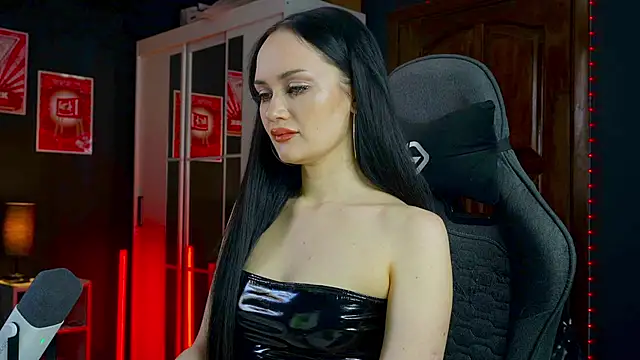 QueenAliss online show from February 2026 06:26:01 AM