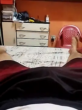 Snapshot of Emanuel45js chatting on December 2024 11:46:01 PM Emanuel45js online show from December 2024 11:46:01 PM