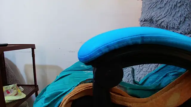 klylls squirt  online show from April 2026 08:05:01 PM