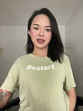 SweetCheska19 online show from May 2026 02:39:02 PM