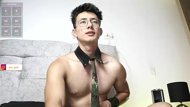 Snapshot of _Alexxx chatting on October 2025 10:55:02 PM Alexxx online show from October 2025 10:55:02 PM