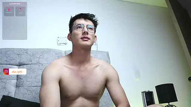 Snapshot of _Alexxx chatting on September 2025 11:33:01 PM Alexxx online show from September 2025 11:33:01 PM