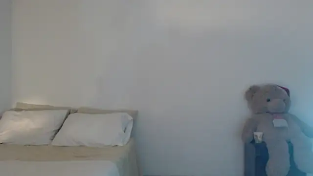 ValienteGirl  online show from February 2026 12:07:02 AM