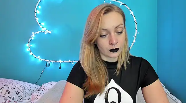 YourVenus00 online show from February 2025 04:25:01 PM