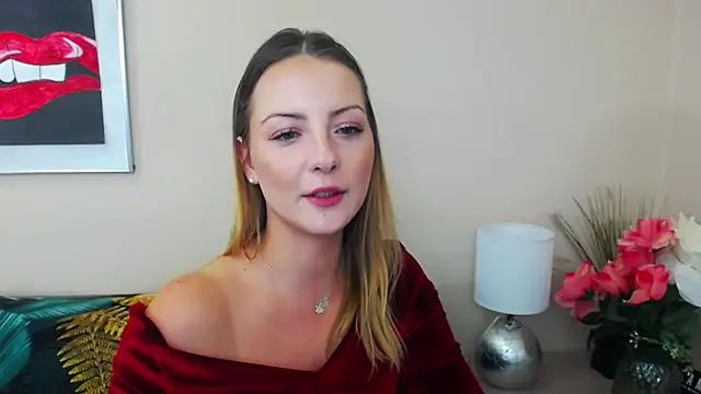 Snapshot of NatalieSexy chatting on February 2025 10:25:01 AM NatalieSexy online show from February 2025 10:25:01 AM