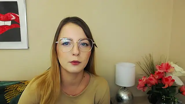 Snapshot of NatalieSexy chatting on February 2025 07:15:01 AM NatalieSexy online show from February 2025 07:15:01 AM