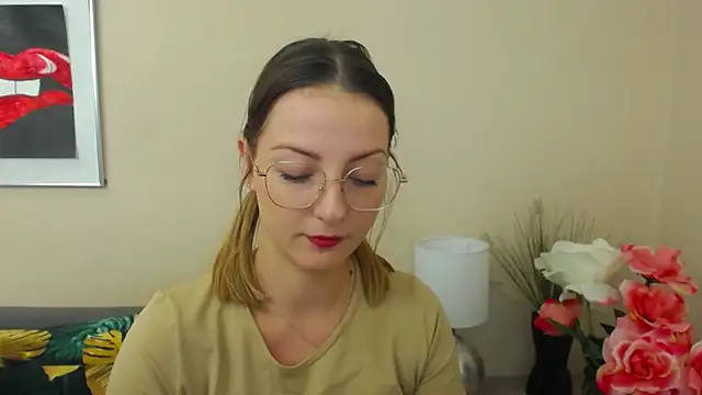 Snapshot of NatalieSexy chatting on February 2025 07:19:01 AM NatalieSexy online show from February 2025 07:19:01 AM