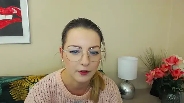 Snapshot of NatalieSexy chatting on February 2025 07:12:02 AM NatalieSexy online show from February 2025 07:12:02 AM
