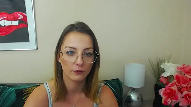 Snapshot of NatalieSexy chatting on March 2025 10:11:02 AM NatalieSexy online show from March 2025 10:11:02 AM