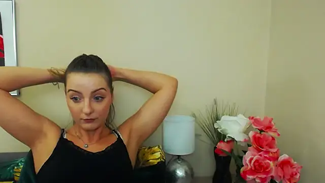 Snapshot of NatalieSexy chatting on February 2025 10:26:01 AM NatalieSexy online show from February 2025 10:26:01 AM