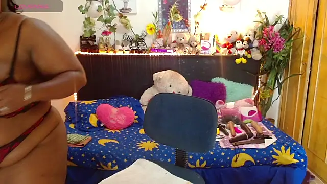 Snapshot of anai_valentinex chatting on December 2024 02:09:02 AM anai valentinex online show from December 2024 02:09:02 AM