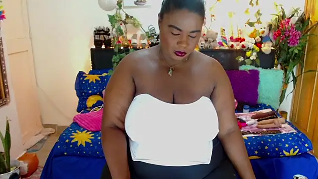 Snapshot of anai_valentinex chatting on December 2024 08:32:02 PM anai valentinex online show from December 2024 08:32:02 PM