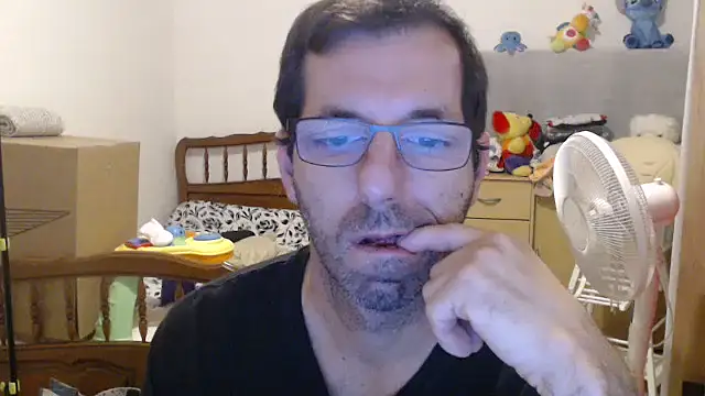 steph19x5 online show from November 2025 06:14:01 AM