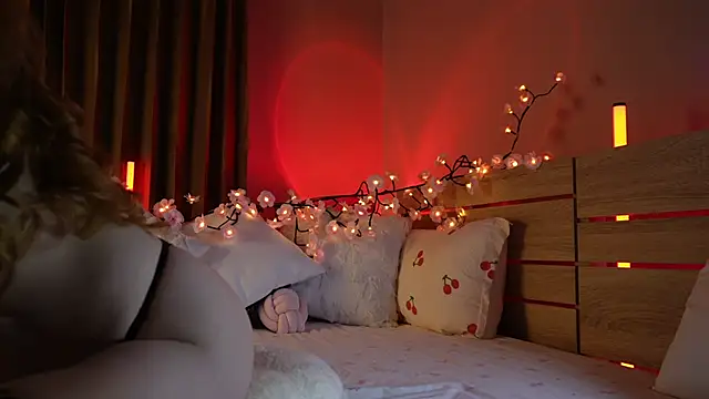 MiracleSandy online show from April 2026 11:24:01 AM