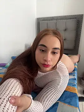 Elena222  online show from June 2026 06:35:02 PM
