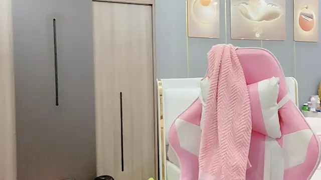 ANNA102 online show from January 2025 07:18:01 AM