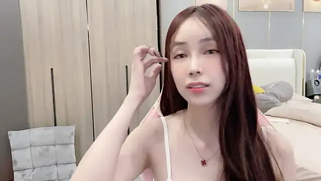Snapshot of ANNA102 chatting on May 2026 07:44:01 AM ANNA102 online show from May 2026 07:44:01 AM